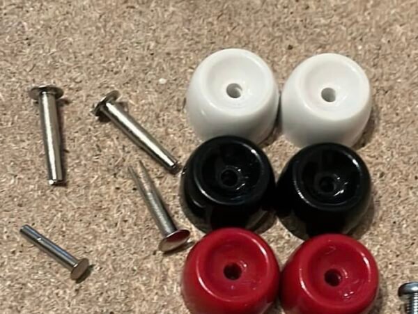 Accordion feet set of 4 plastic